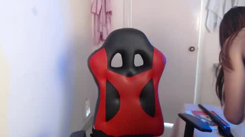 Snapshot of maxinesex_ chatting on 10/20/25, 01:33 maxinesex_ online show from 10/20/25, 01:33