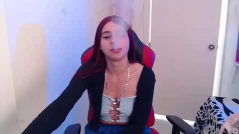 Snapshot of maxinesex_ chatting on 12/17/25, 01:50 maxinesex_ online show from 12/17/25, 01:50