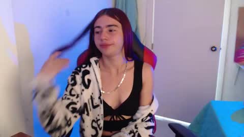 Snapshot of maxinesex_ chatting on 02/16/26, 01:40 maxinesex_ online show from 02/16/26, 01:40