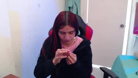 Snapshot of maxinesex_ chatting on 02/20/26, 04:18 maxinesex_ online show from 02/20/26, 04:18
