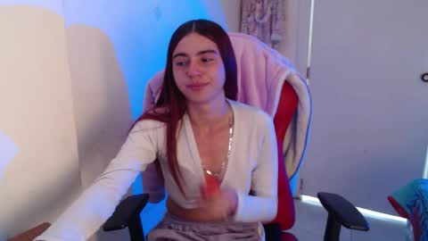 Snapshot of maxinesex_ chatting on 04/15/26, 02:46 maxinesex_ online show from 04/15/26, 02:46