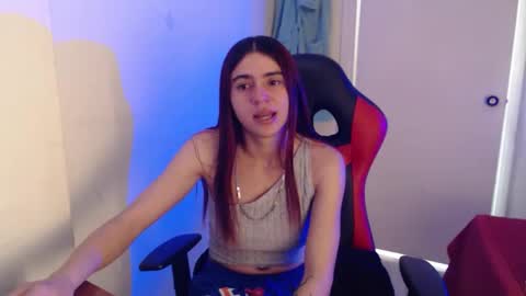Snapshot of maxinesex_ chatting on 05/27/26, 01:41 maxinesex_ online show from 05/27/26, 01:41
