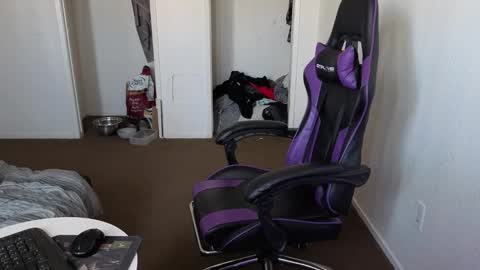  IG  online show from 10/20/25, 09:59