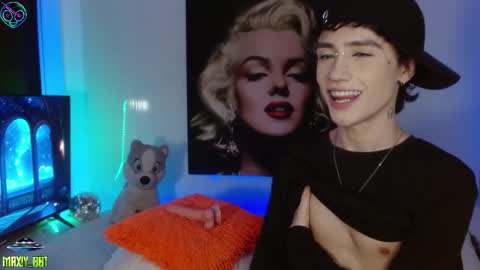 Max online show from 09/20/25, 03:40