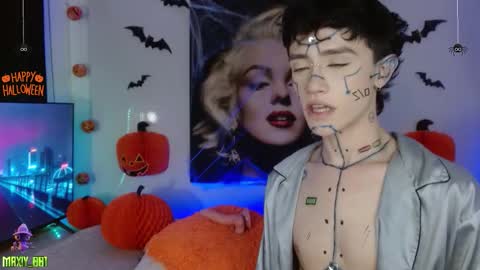 Max online show from 10/13/25, 01:16