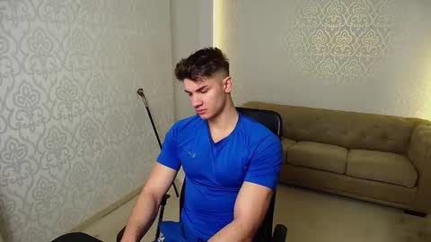 MaxKaiden online show from 11/20/25, 05:51