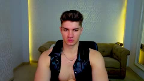 Snapshot of maxkaiden chatting on 05/13/26, 05:38 MaxKaiden online show from 05/13/26, 05:38