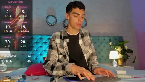 Max Owen  online show from 01/27/25, 11:43