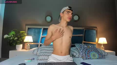Max Owen  online show from 01/30/25, 07:48