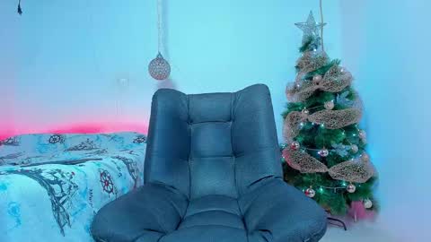 Snapshot of maxowens_oficial chatting on 12/09/24, 09:48 MAX online show from 12/09/24, 09:48