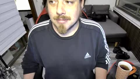 Snapshot of maxredz chatting on 03/09/25, 04:16 Max online show from 03/09/25, 04:16