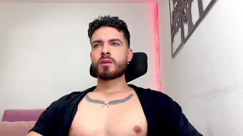 Snapshot of maxtowers chatting on 01/02/25, 09:50 Maxi online show from 01/02/25, 09:50