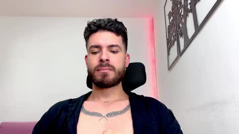 Snapshot of maxtowers chatting on 01/03/25, 01:16 Maxi online show from 01/03/25, 01:16