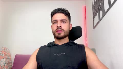 Snapshot of maxtowers chatting on 01/23/25, 01:41 Maxi online show from 01/23/25, 01:41