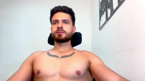 Snapshot of maxtowers chatting on 03/09/25, 03:43 Maxi online show from 03/09/25, 03:43