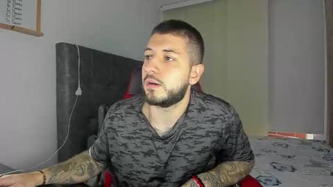 maxvibe_ online show from 10/29/25, 10:44