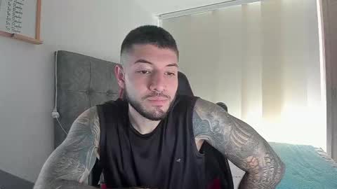 maxvibe_ online show from 11/06/25, 04:08