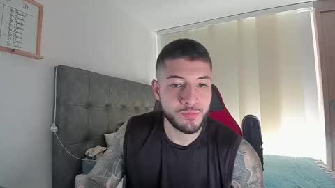 maxvibe_ online show from 11/13/25, 03:33