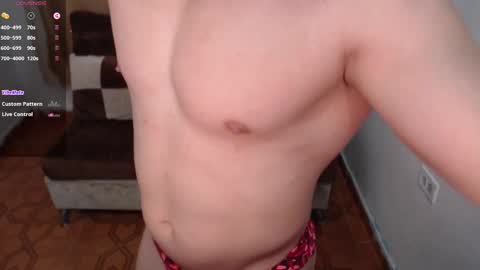 Snapshot of maxwel949813 chatting on 12/02/24, 10:39 Max online show from 12/02/24, 10:39