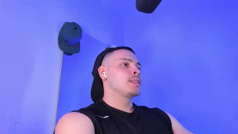 MAX online show from 09/27/25, 10:37