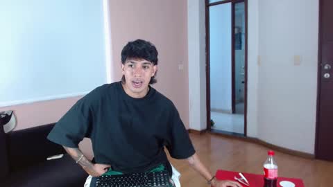 Snapshot of maxx_heatt chatting on 09/13/25, 09:14 Maxx online show from 09/13/25, 09:14