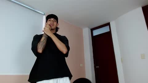 Snapshot of maxx_heatt chatting on 10/04/25, 08:51 Maxx online show from 10/04/25, 08:51