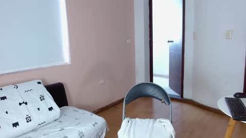 Snapshot of maxx_heatt chatting on 10/18/25, 07:25 Maxx online show from 10/18/25, 07:25