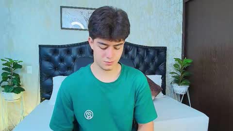 Maxxi online show from 10/05/25, 03:38