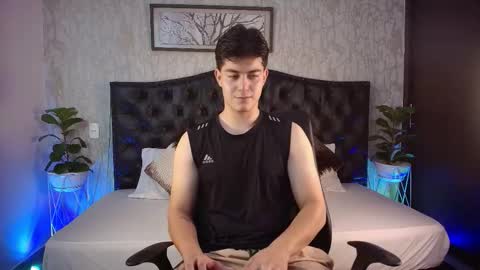 Maxxi online show from 10/29/25, 04:04