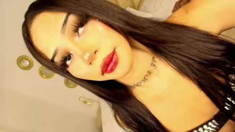 Snapshot of maxxine_vxx chatting on 05/14/26, 09:43 Valentina online show from 05/14/26, 09:43