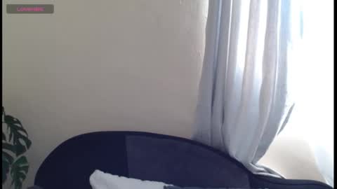 maxxinepetite online show from 11/23/25, 10:15