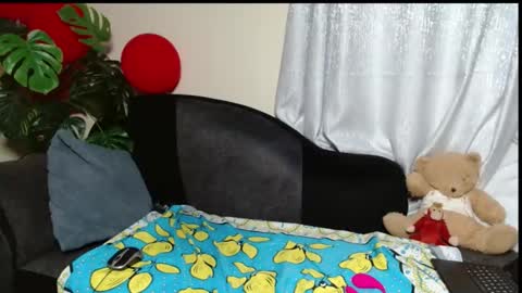 Snapshot of maxxinepetite chatting on 02/21/26, 10:44 maxxinepetite online show from 02/21/26, 10:44