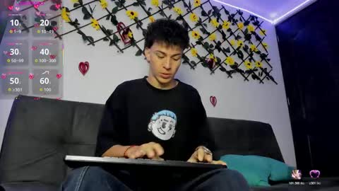 Snapshot of maxxx_bigcock chatting on 02/03/26, 11:59 Max online show from 02/03/26, 11:59