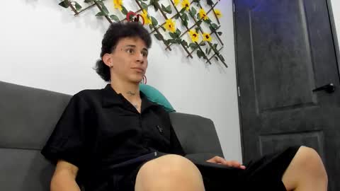 Snapshot of maxxx_bigcock chatting on 02/21/26, 04:24 Max online show from 02/21/26, 04:24