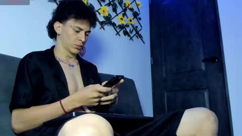 Snapshot of maxxx_bigcock chatting on 02/23/26, 02:09 Max online show from 02/23/26, 02:09