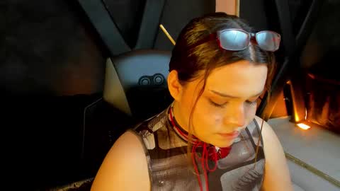 Snapshot of maxxxine_ chatting on 09/23/25, 09:29 Maxine Minx online show from 09/23/25, 09:29