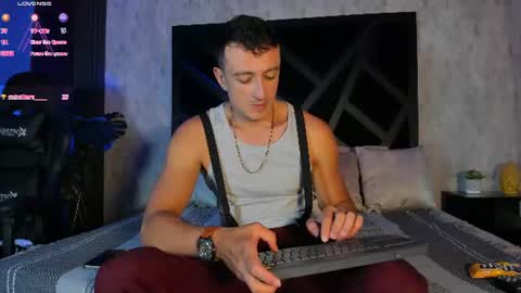 Snapshot of may_lyonheart chatting on 06/14/26, 01:03 may lyonheart online show from 06/14/26, 01:03
