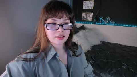 Snapshot of maya___muse chatting on 03/25/26, 02:12 Maya online show from 03/25/26, 02:12
