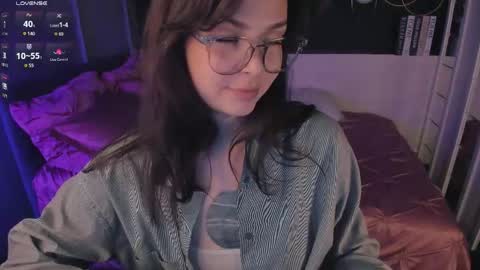 Snapshot of maya___muse chatting on 05/28/26, 02:58 Maya online show from 05/28/26, 02:58