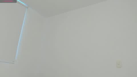 Snapshot of maya__fox chatting on 05/22/26, 10:37 OF mayitta19 online show from 05/22/26, 10:37