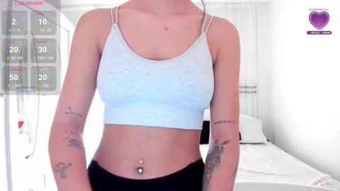 Snapshot of maya_and_guests chatting on 09/27/25, 08:52 Maya online show from 09/27/25, 08:52