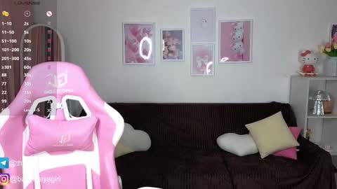 Maya online show from 10/19/25, 03:51