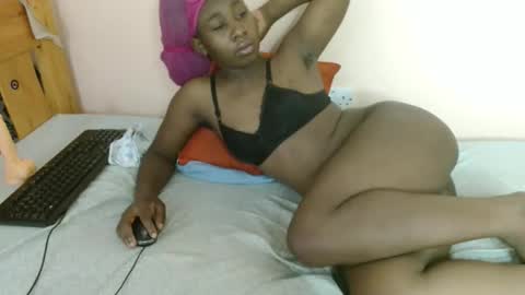 Snapshot of maya_nyla chatting on 04/14/26, 12:11 Faith online show from 04/14/26, 12:11