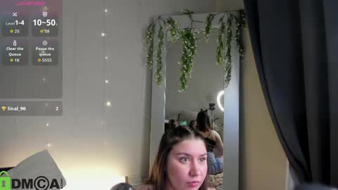 Snapshot of maya_raay chatting on 05/22/26, 01:24 Maya online show from 05/22/26, 01:24