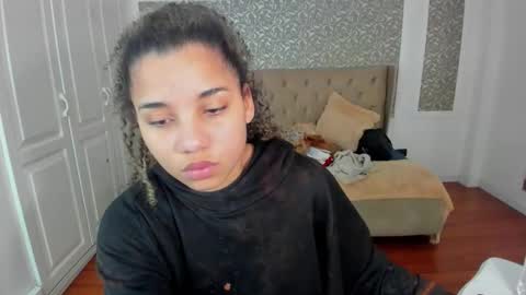 Maya online show from 09/17/25, 02:02