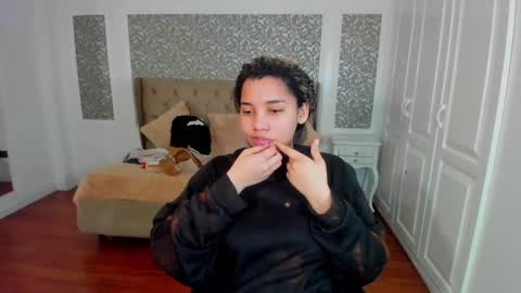 Maya online show from 09/26/25, 03:54