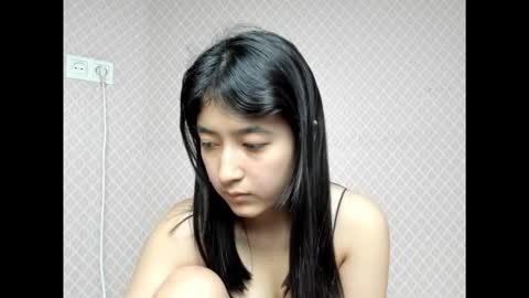 Snapshot of mayachka10 chatting on 10/15/25, 04:29 mayachka10 online show from 10/15/25, 04:29