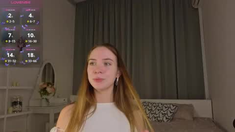 Snapshot of mayagreet chatting on 09/23/25, 08:12 My name is Kara online show from 09/23/25, 08:12