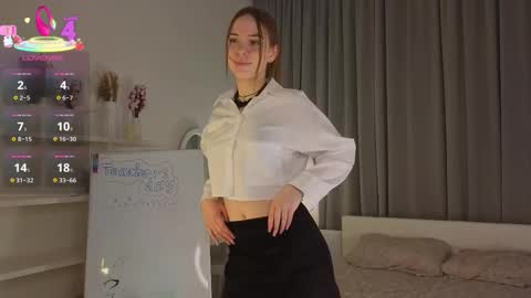 Snapshot of mayagreet chatting on 10/05/25, 08:40 My name is Kara online show from 10/05/25, 08:40