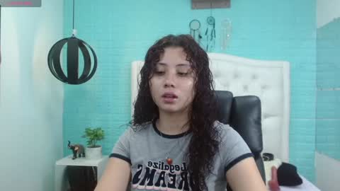 Maya online show from 02/01/25, 12:05